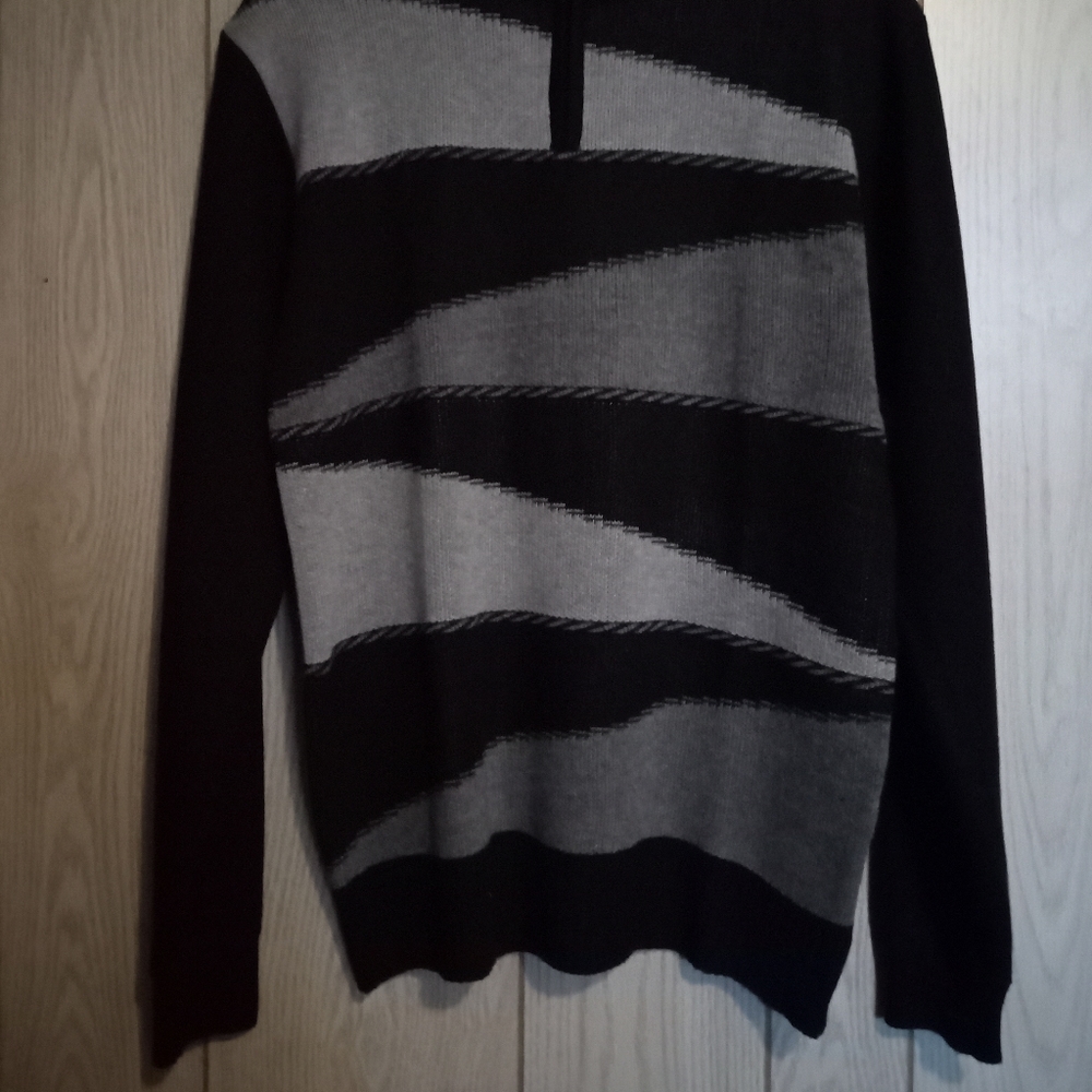True Rock 1/4 Zip Sweater Nwot - Picture 2 of 4